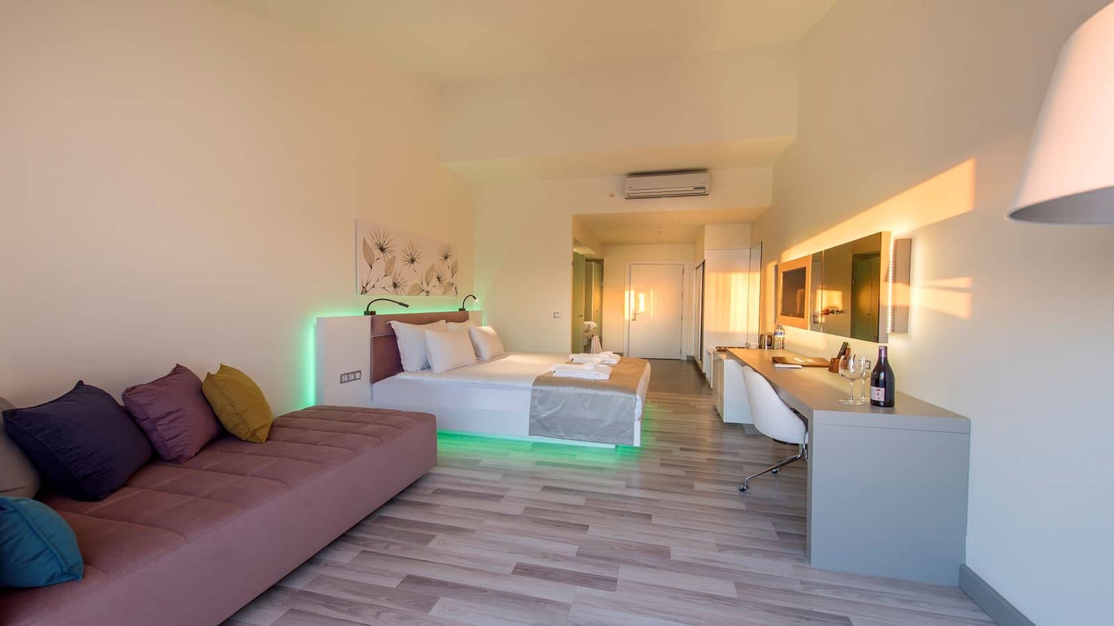 rooms-superior-deluxe-room