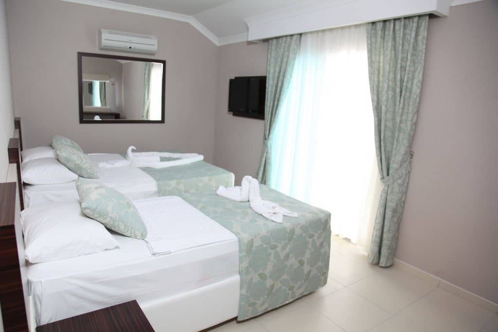 rooms-standard-room