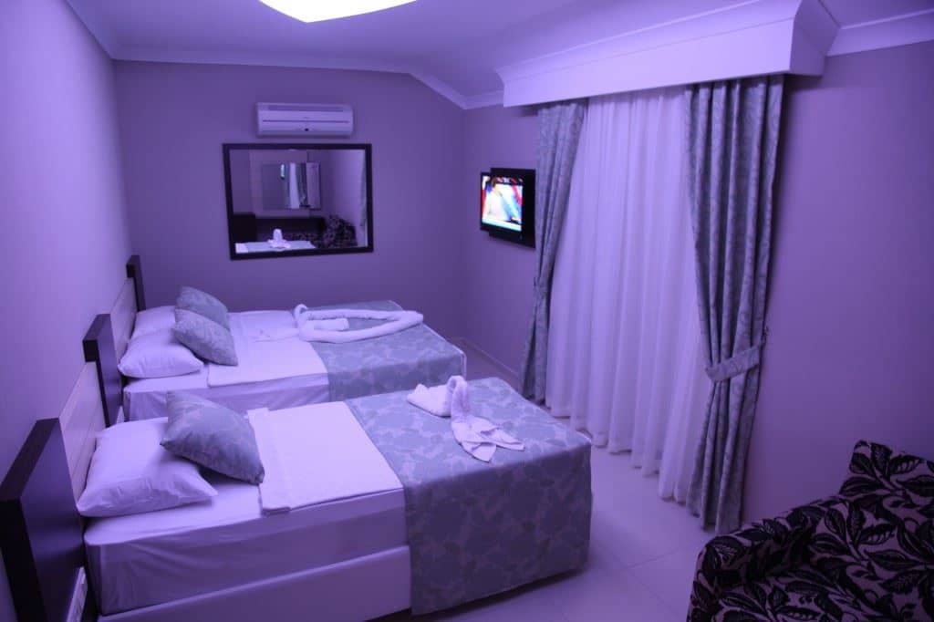rooms-standard-room