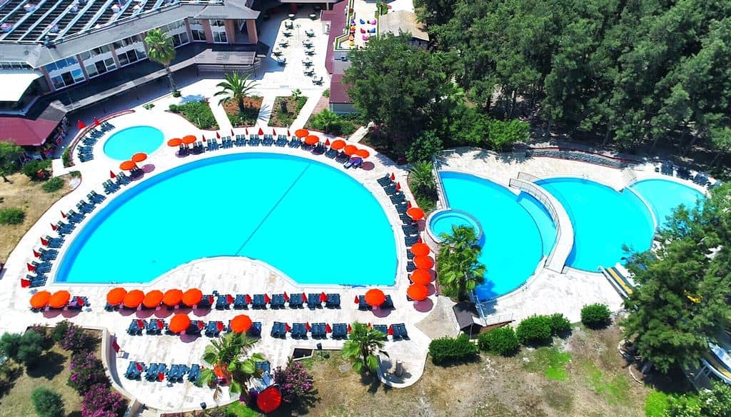 pools-outdoor-pool