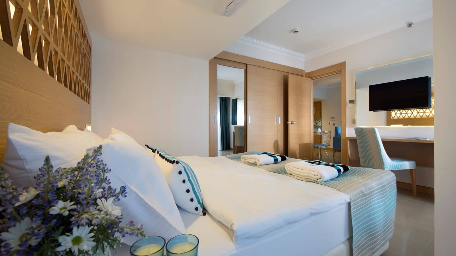 rooms-highend-designer-suit