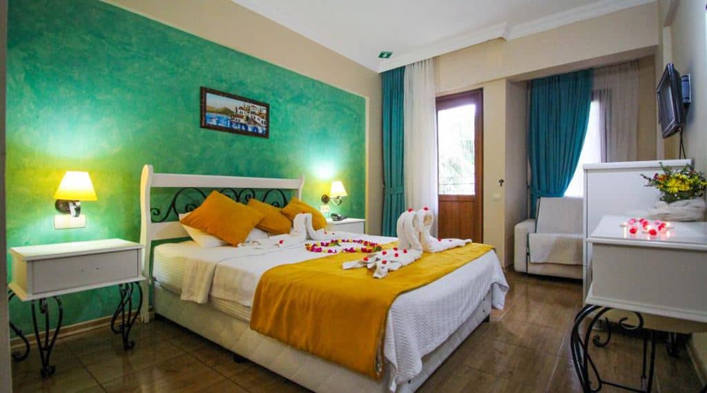 rooms-standard-room