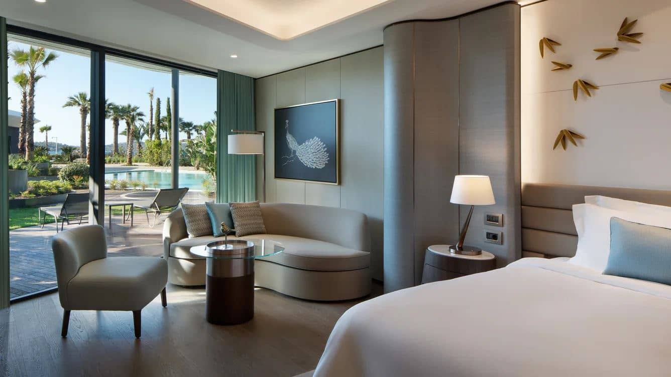 rooms-reges-swim-up-room
