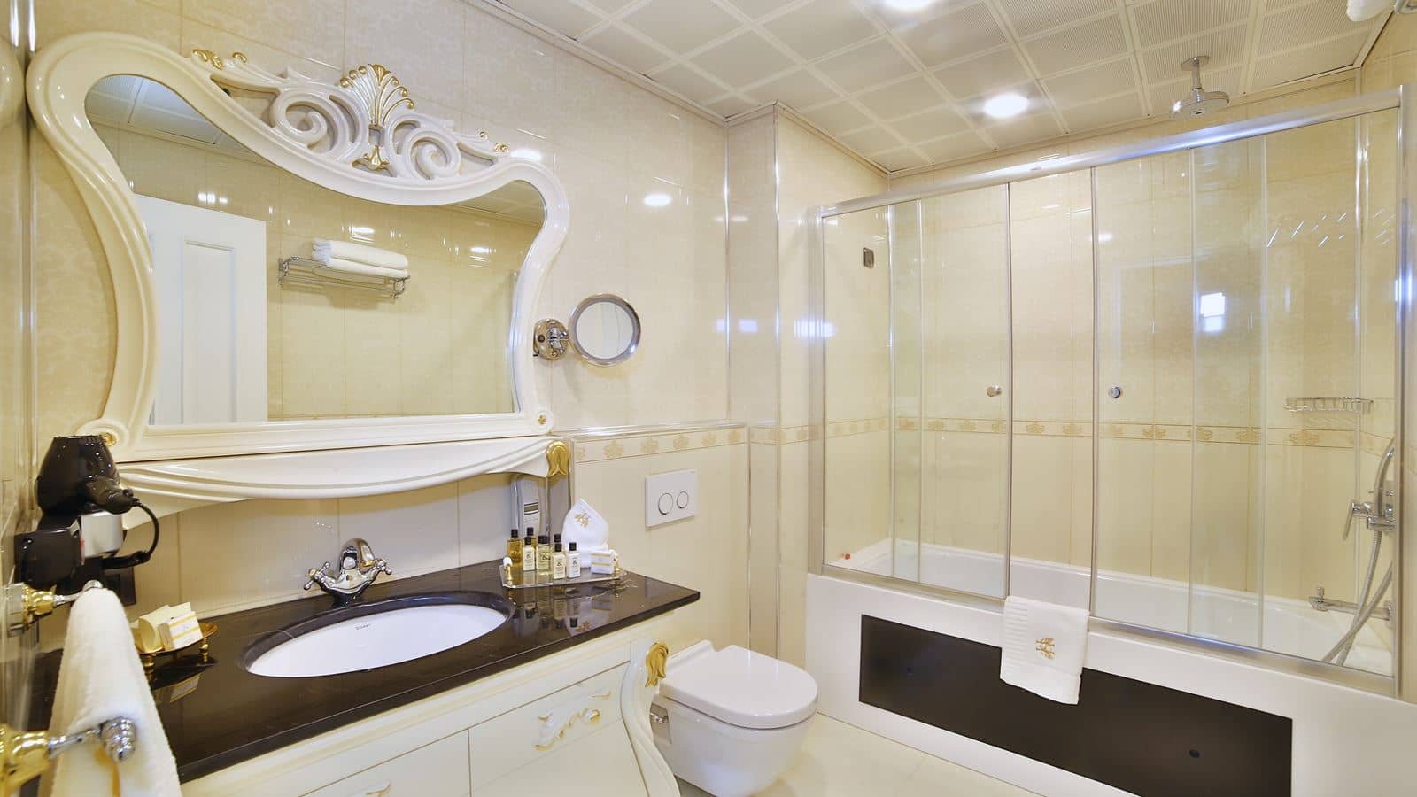 rooms-family-room-premium