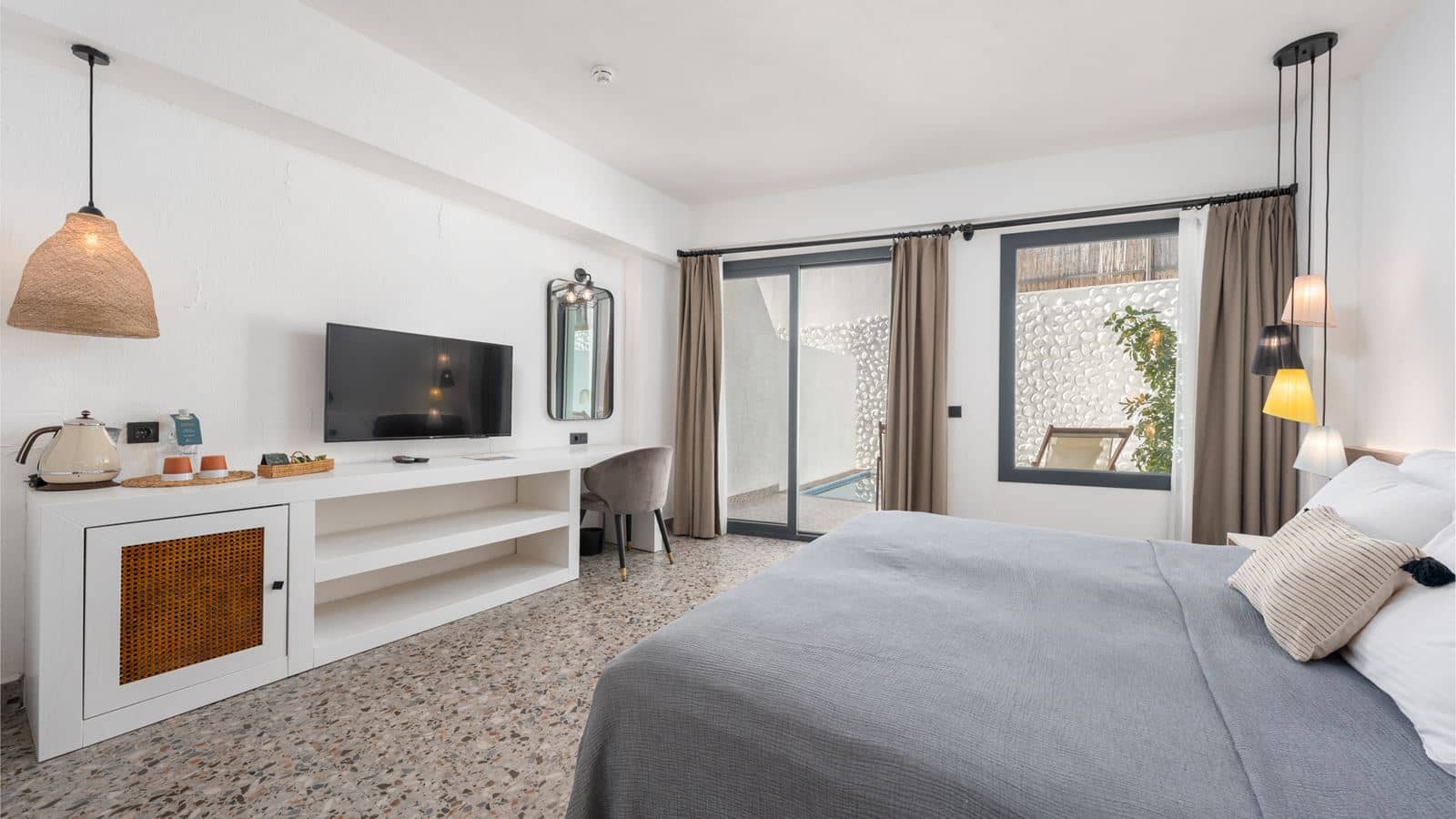rooms-swim-up-suite