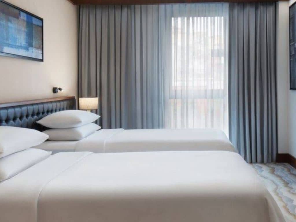 rooms-executive-room