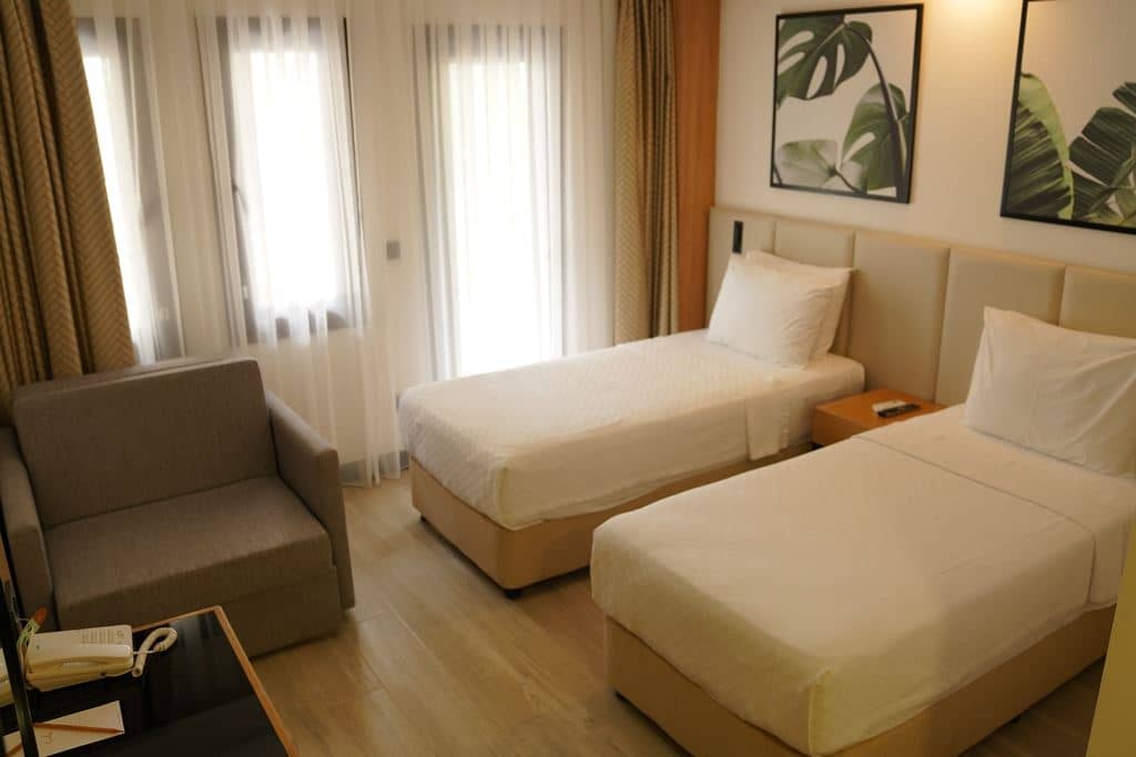 rooms-superior-doubletwin-room
