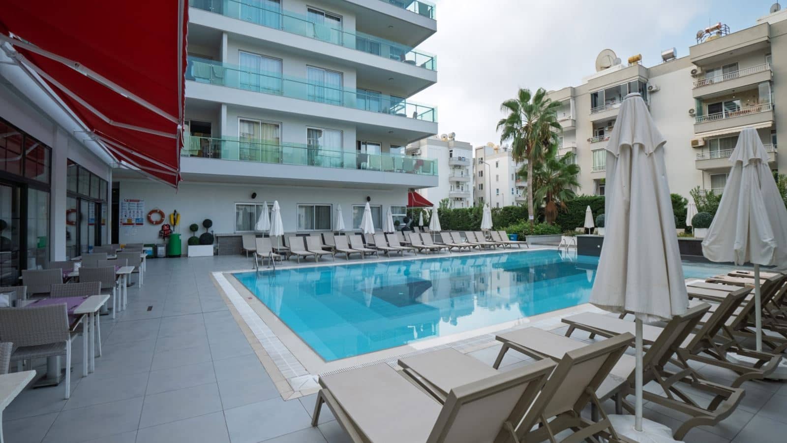 pools-outdoor-pool