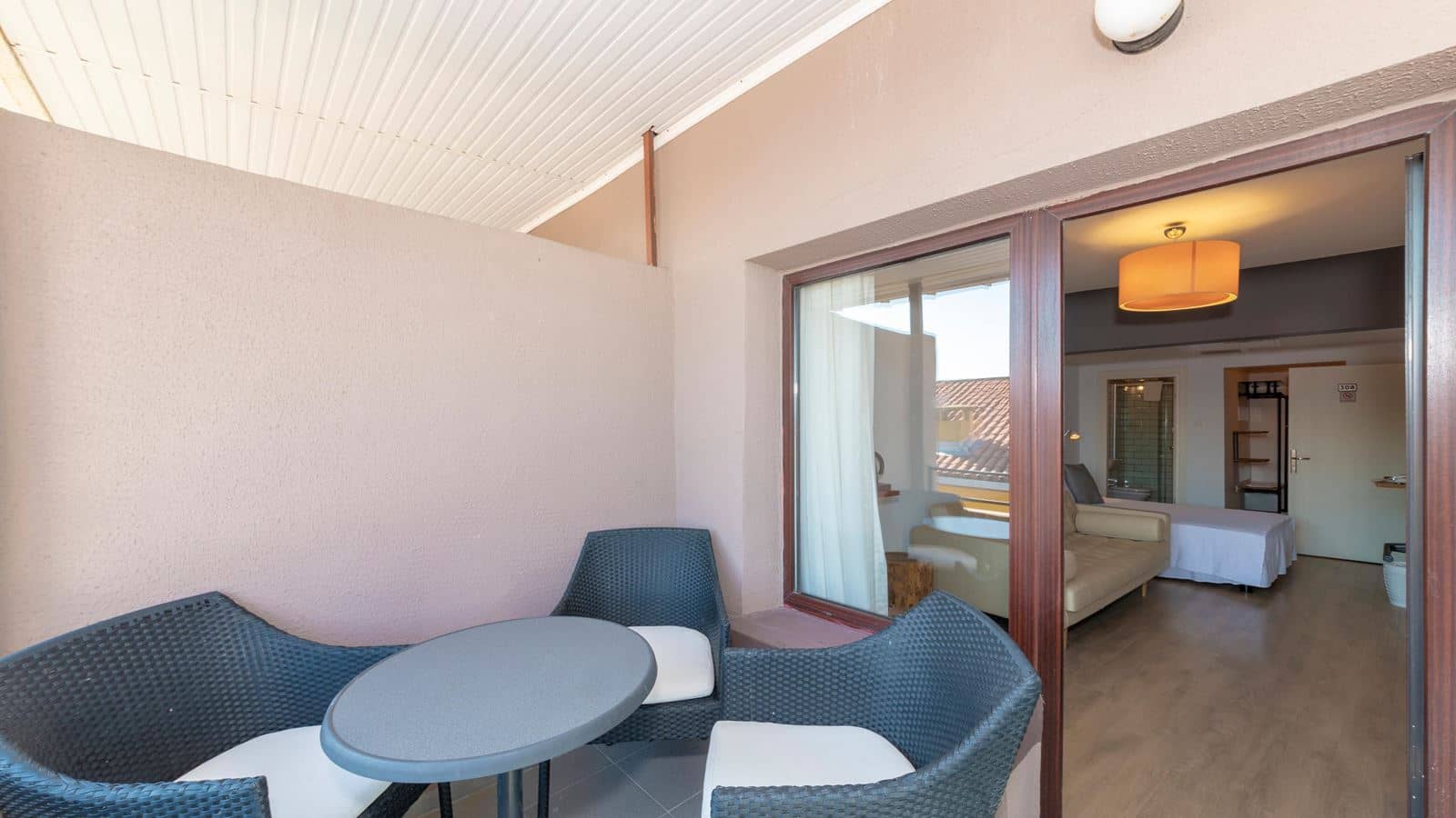 rooms-junior-suite-standard