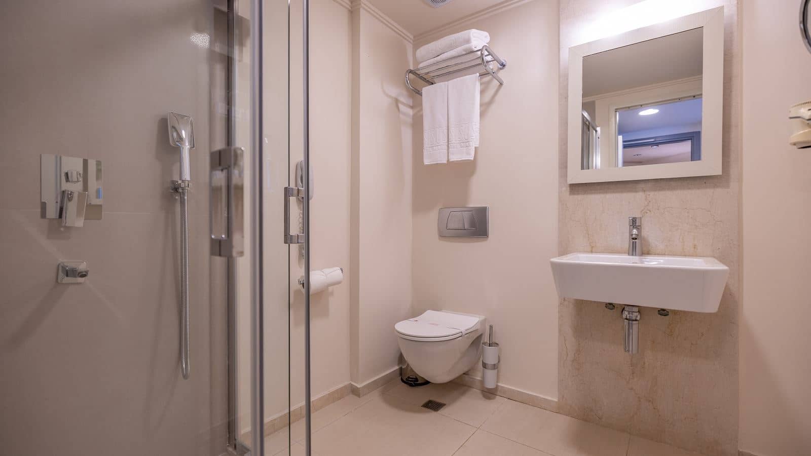 rooms-family-suite-room