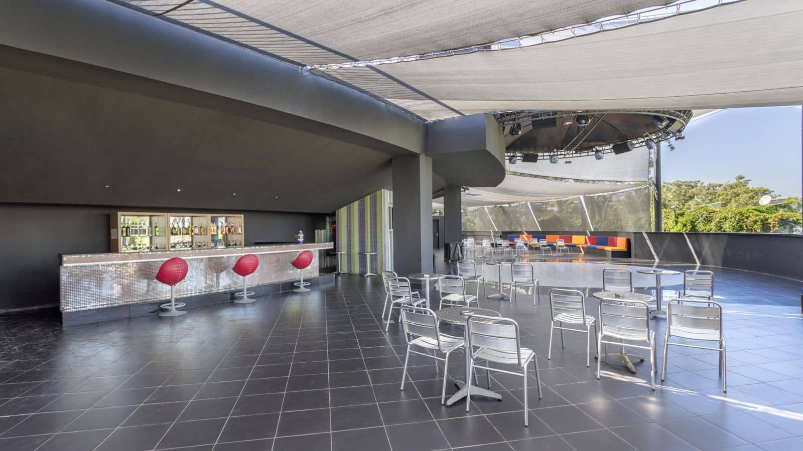 bars-lake-lounge-bar