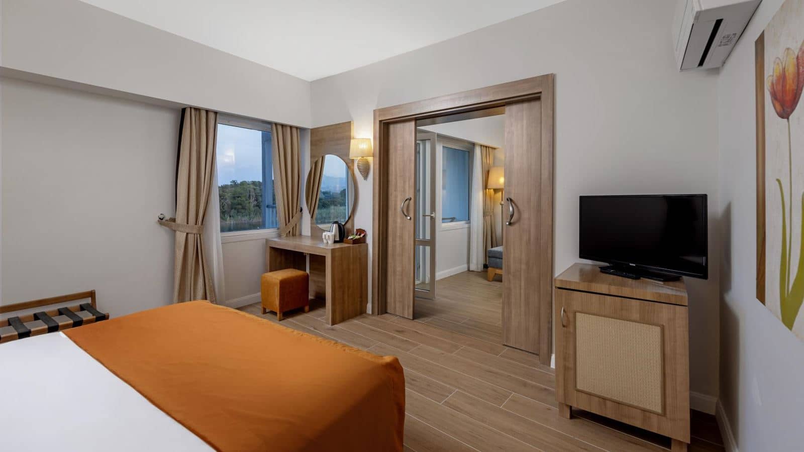 rooms-hotel-large-room