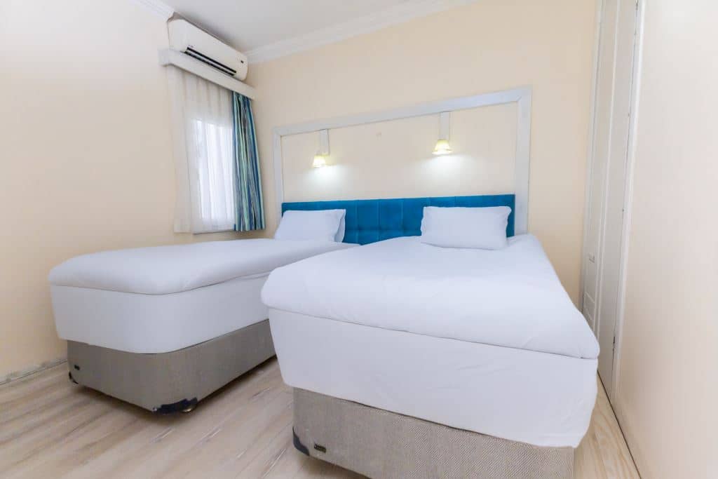 rooms-standard-room