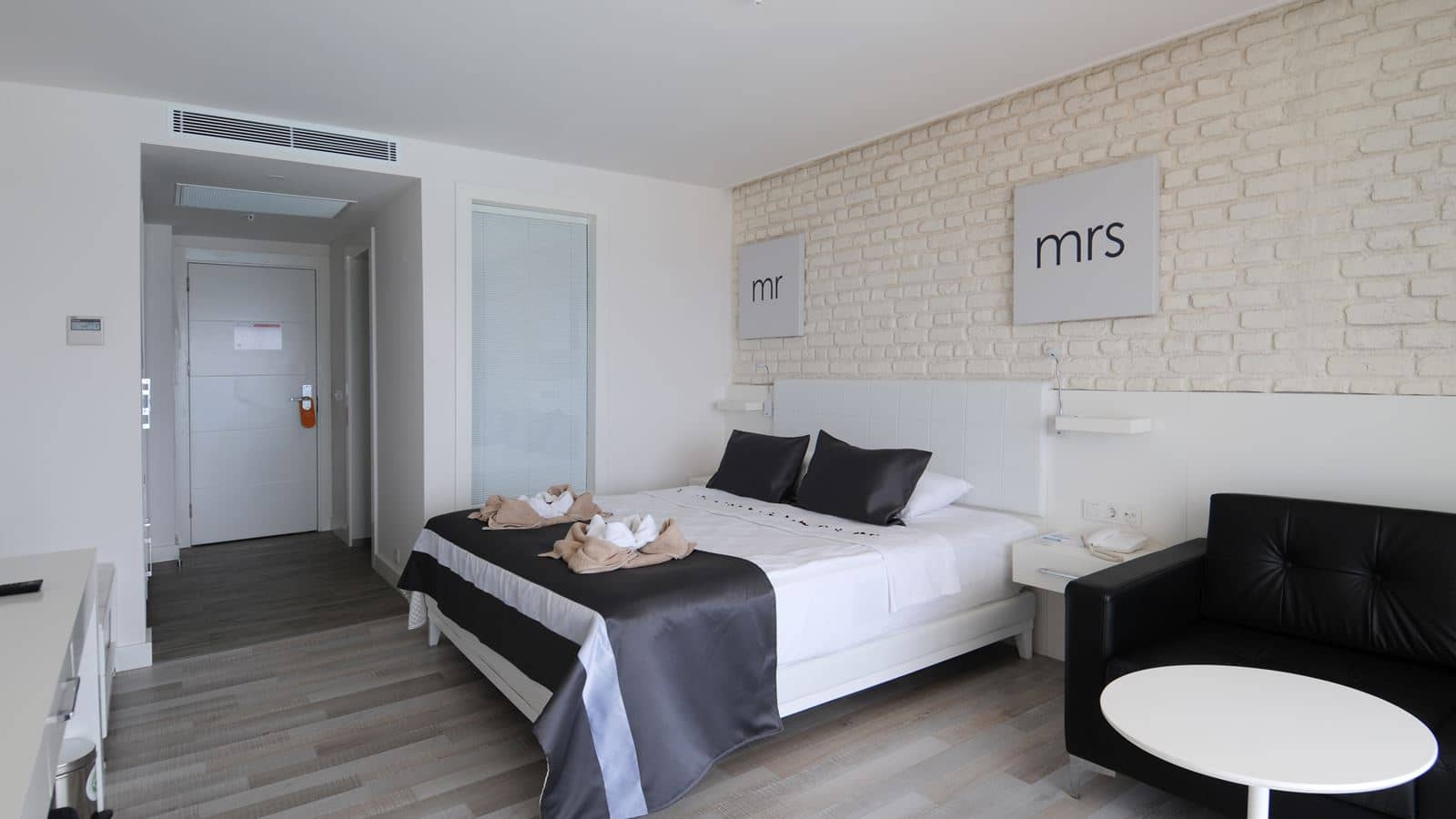 rooms-premium-room