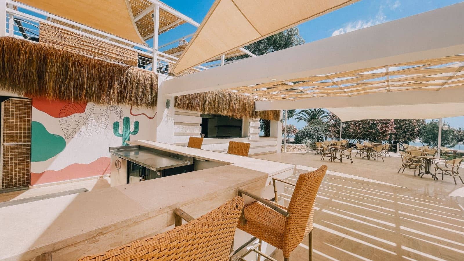 bars-sunset-pool-bar