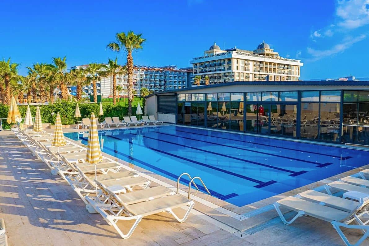 pools-outdoor-pool