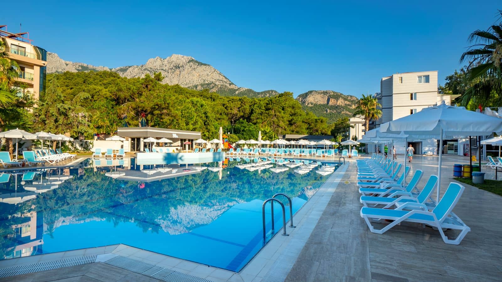 pools-outdoor-pool
