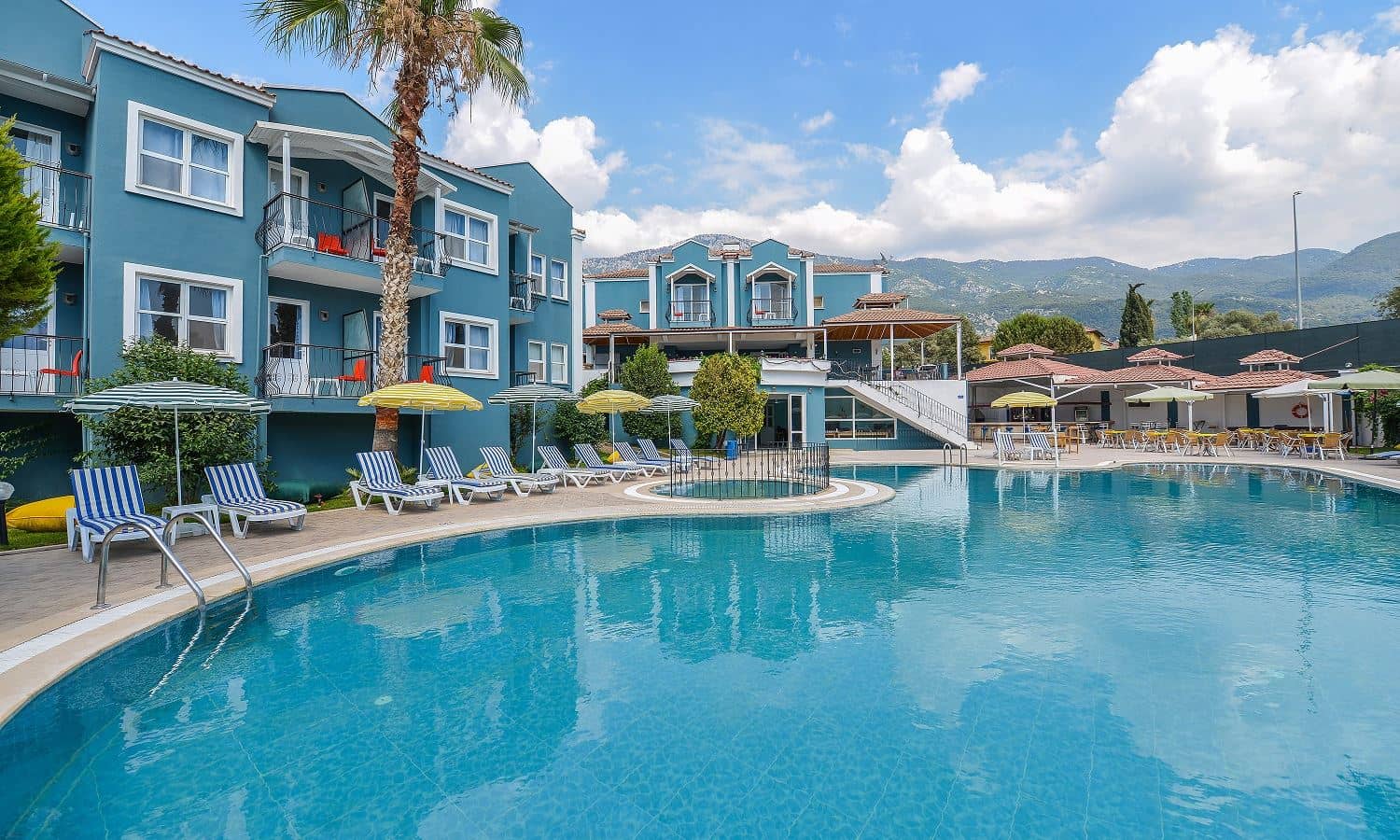 pools-outdoor-pool