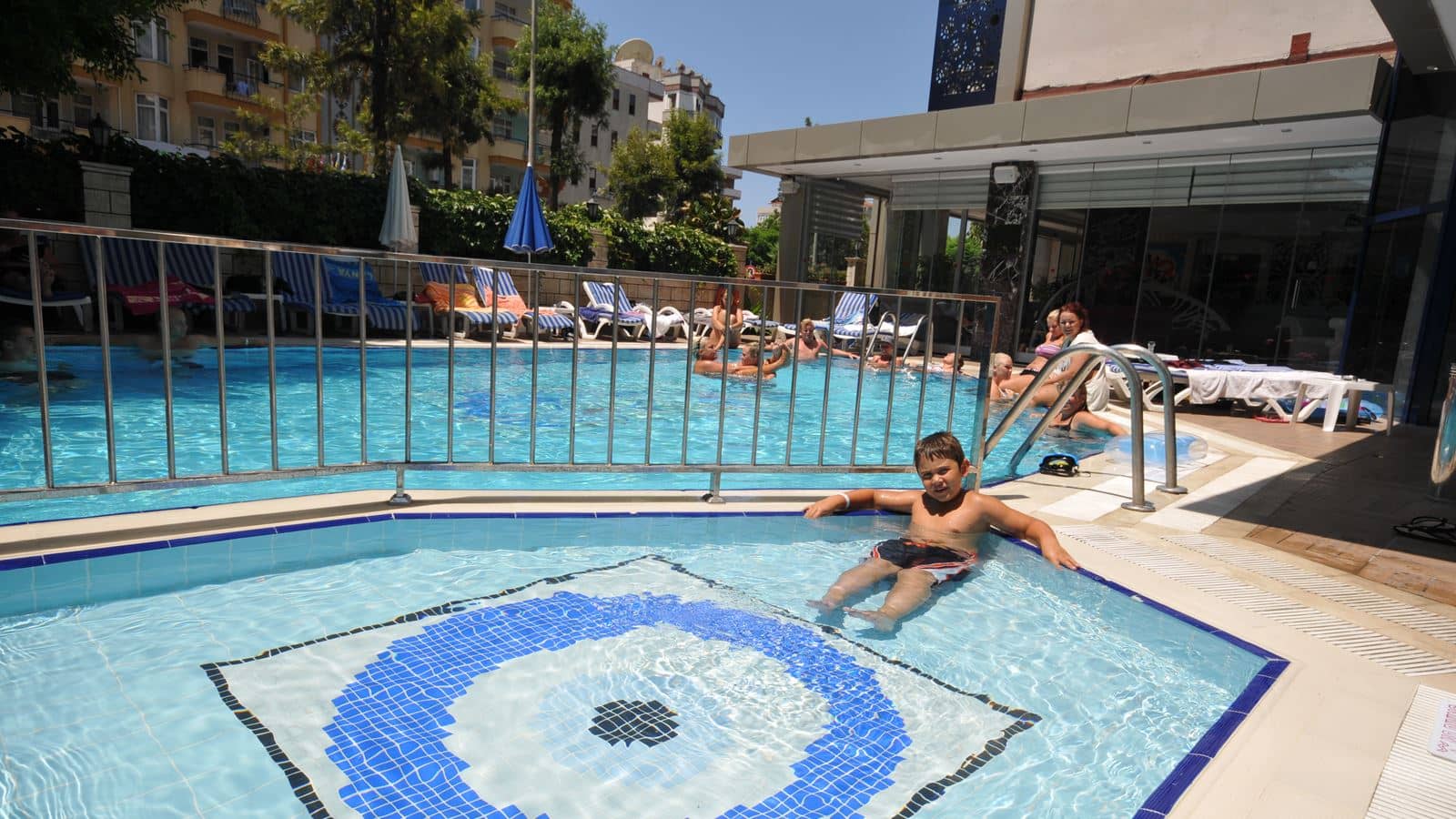 pools-outdoor-pool