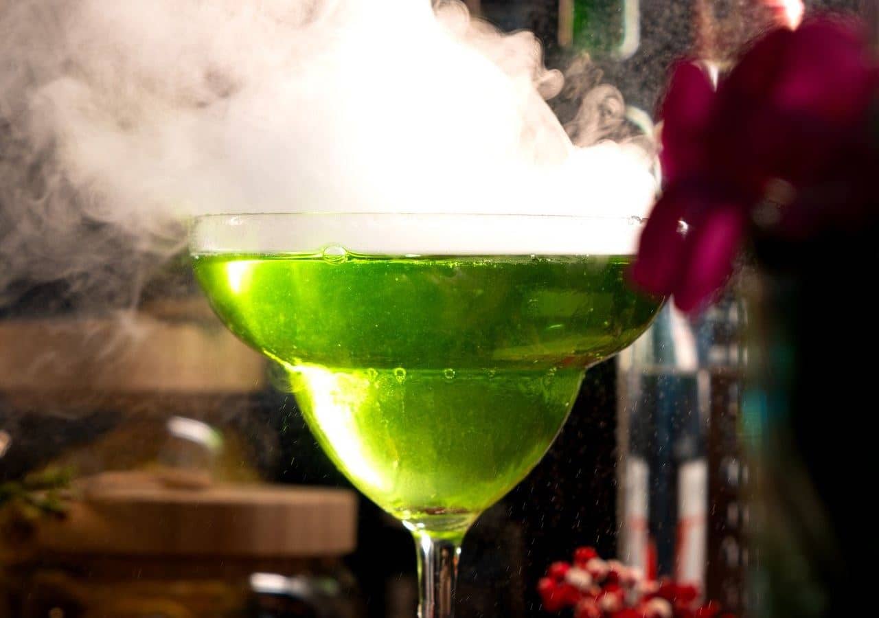 bars-signature-pool-bar