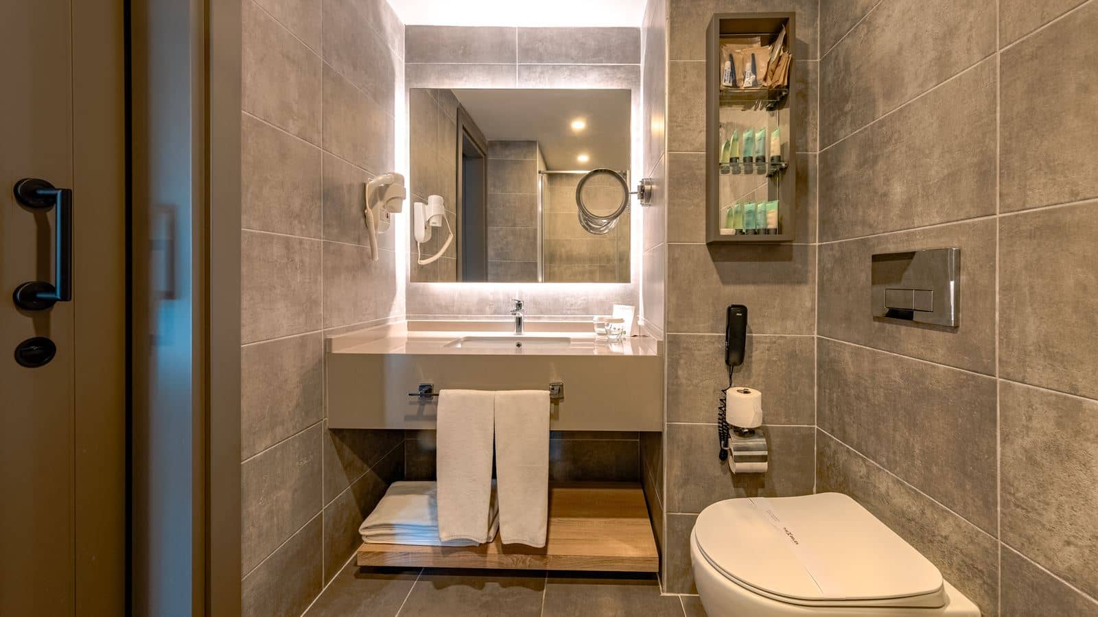 rooms-superior-room-adult-zone-only-adults-16+