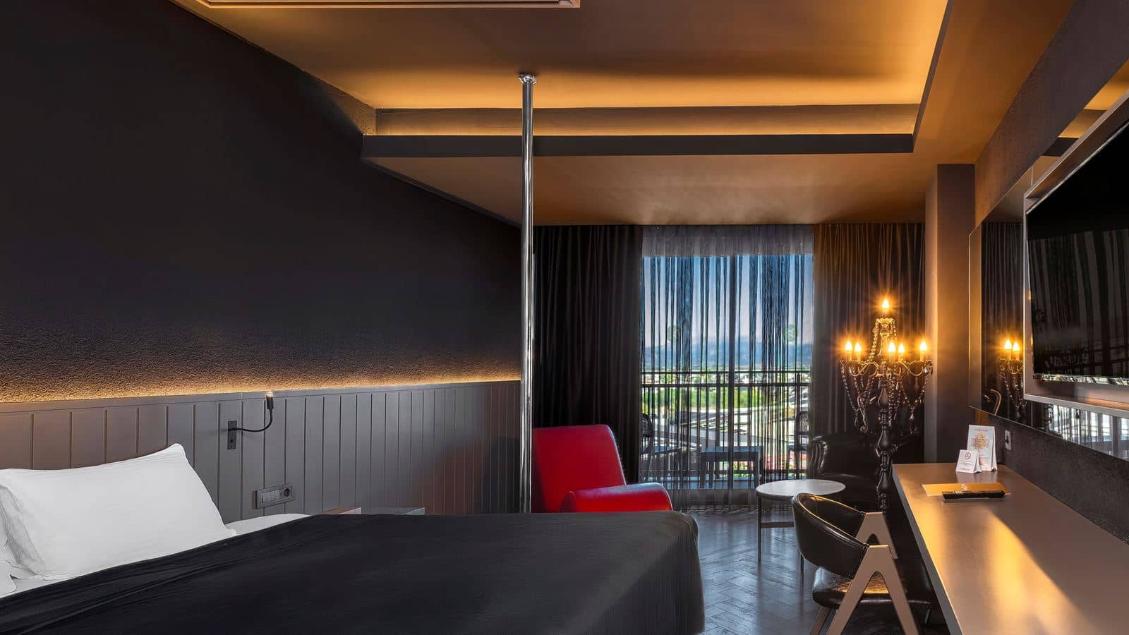 rooms-black--red-room-adult-zone-only-adults-16+