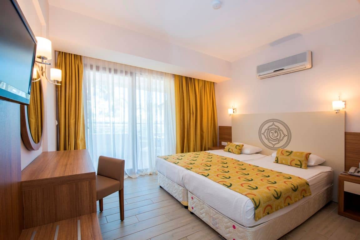 rooms-standard-room