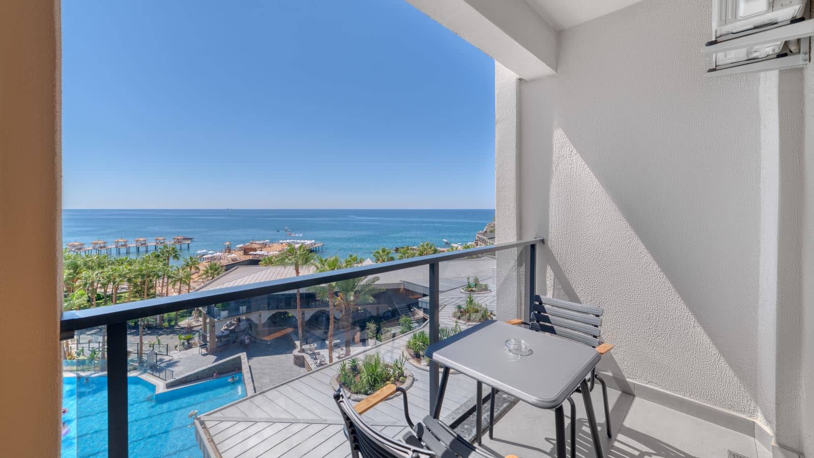 rooms-superior-room-sea-view