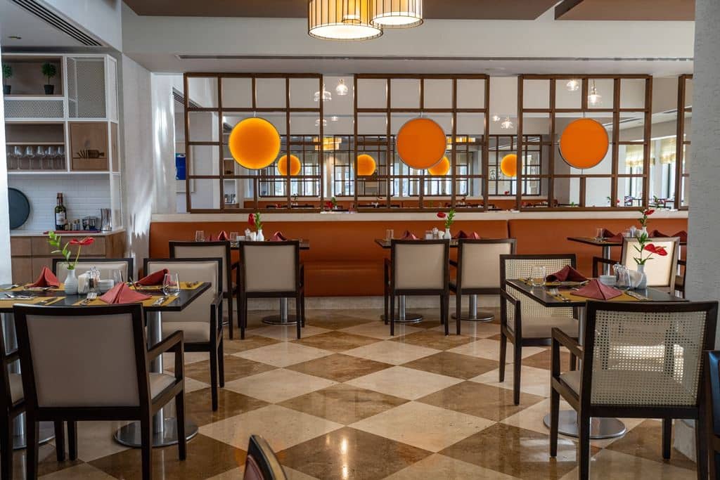 restaurants-zestful-bazaar-main-restaurant