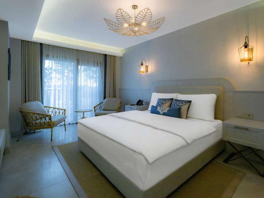 rooms-deluxe-room-garden-view
