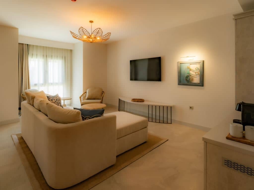 rooms-deluxe-suite-garden-view