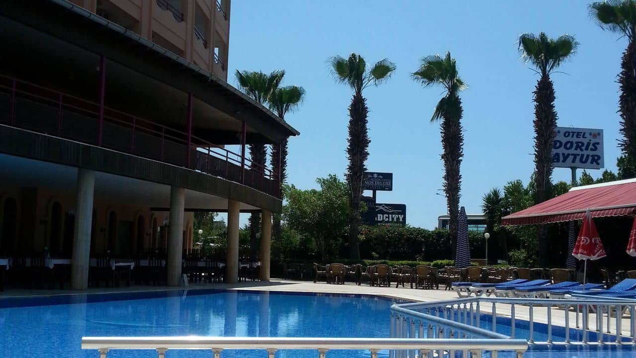 pools-outdoor-pool
