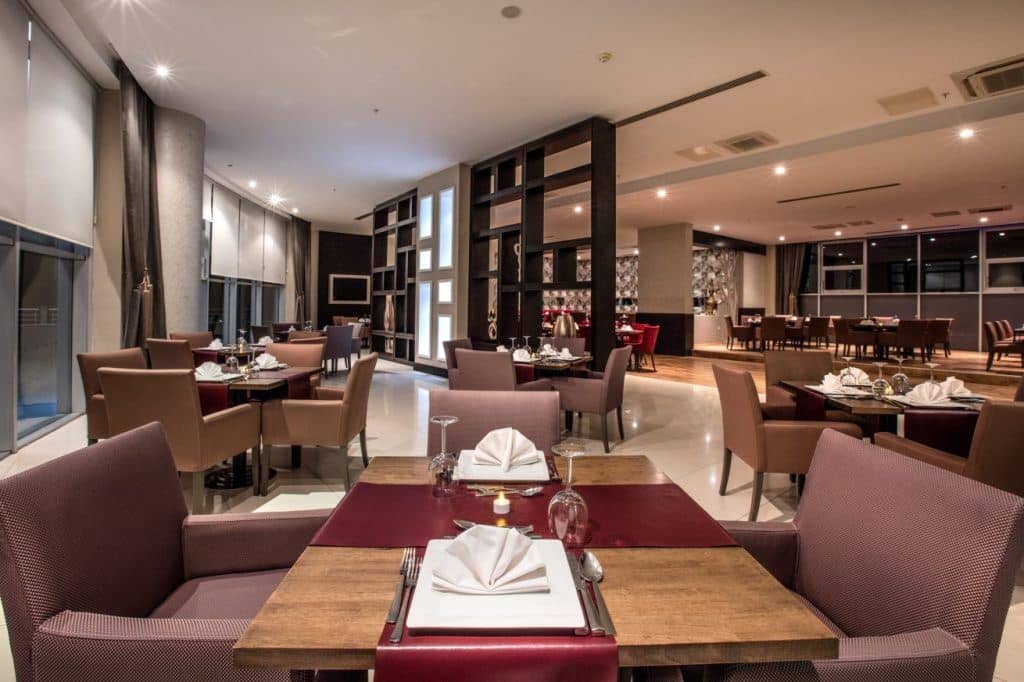 restaurants-restaurants