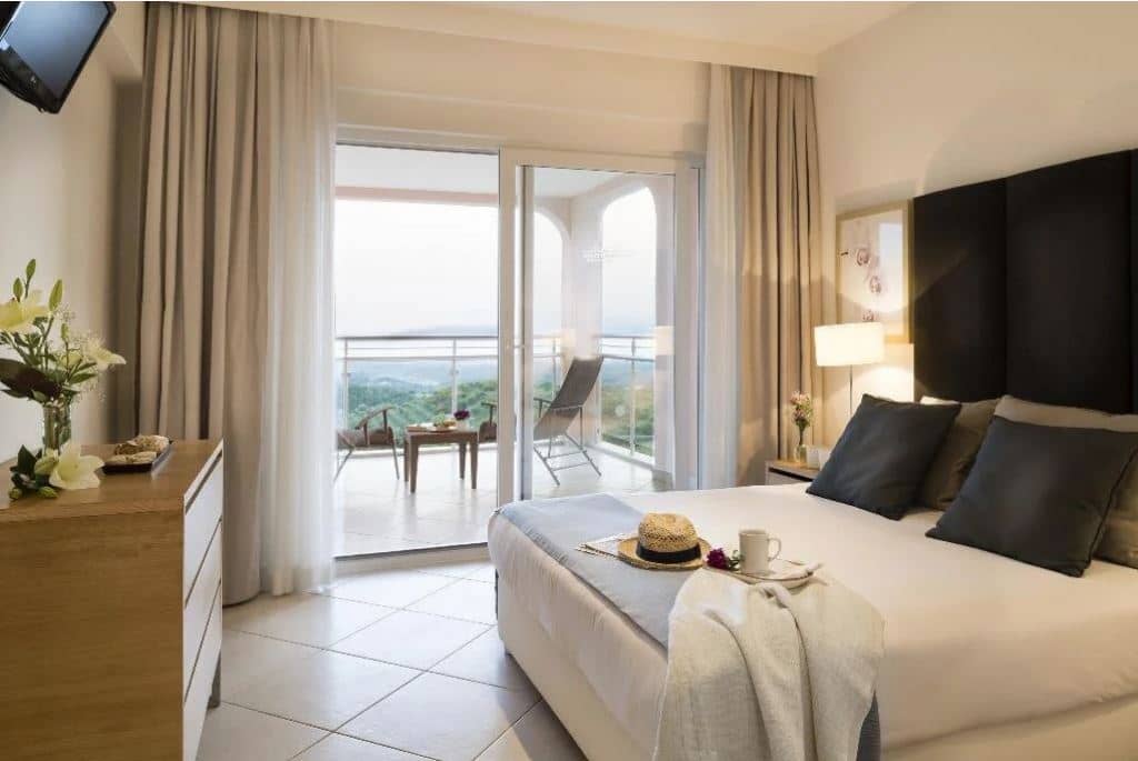 rooms-junior-suite-2-bedrooms-balcony-or-terrace