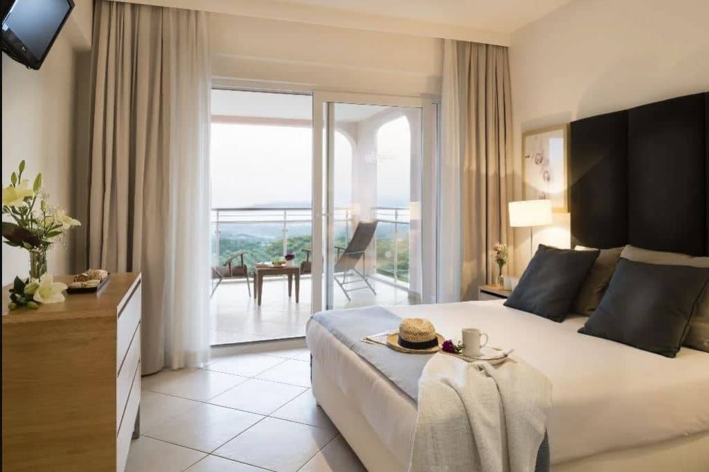 rooms-superior-dublex-suite-2-bedrooms-balcony-or-terrace