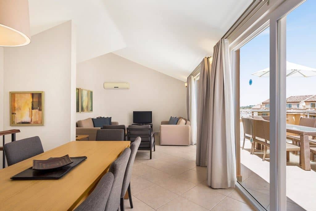 rooms-penthouse-dublex-suite-3-bedrooms-balcony-or-terrace