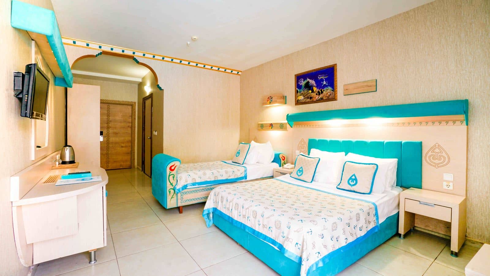 rooms-swim-up-room