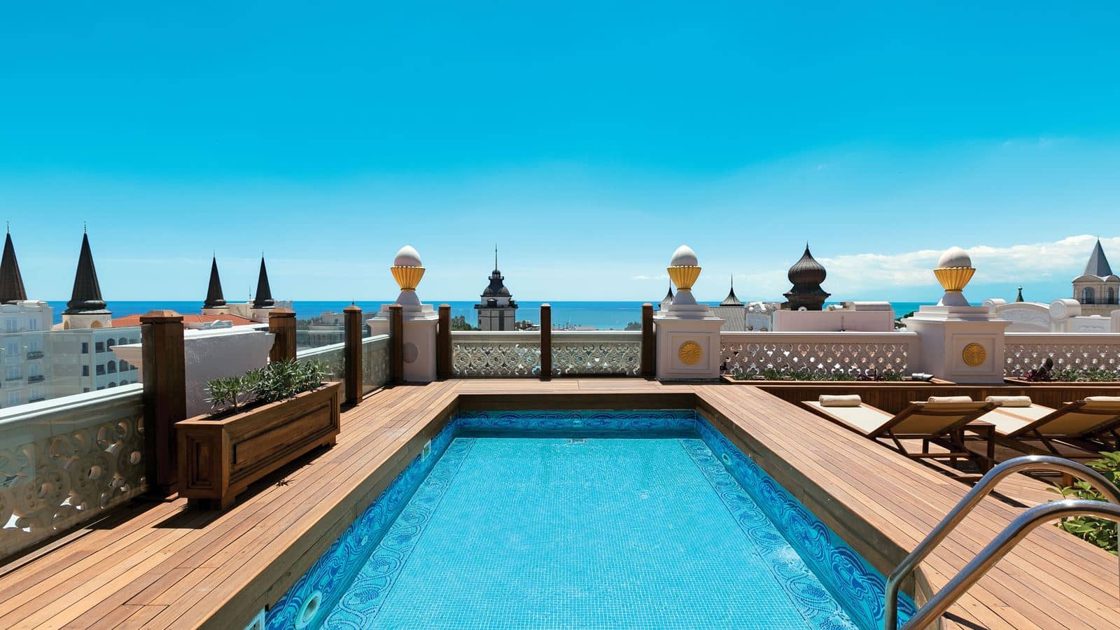 rooms-king-suite