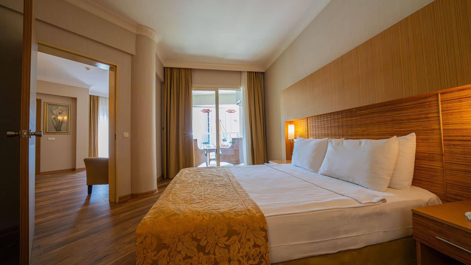 rooms-family-room