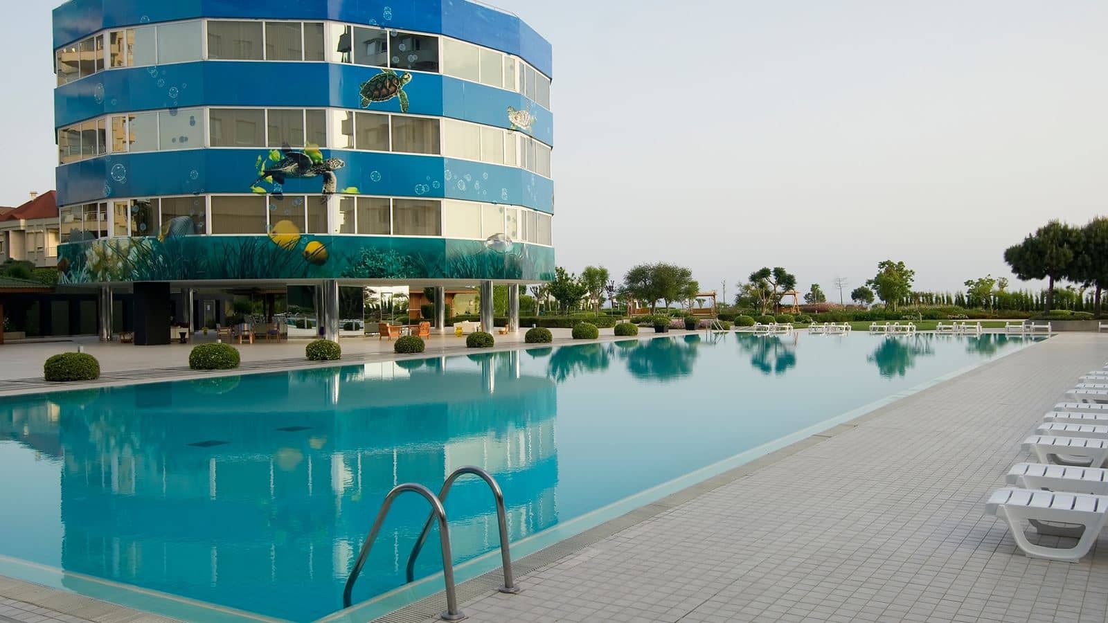 pools-outdoor-pool