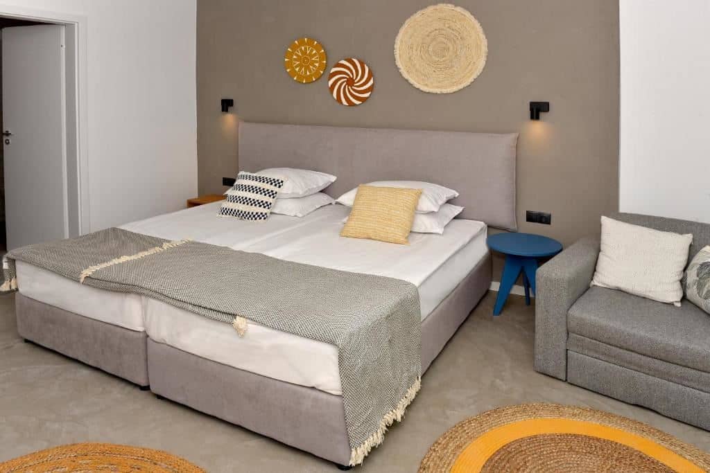 rooms-twin-superior-room-balcony-or-terrace