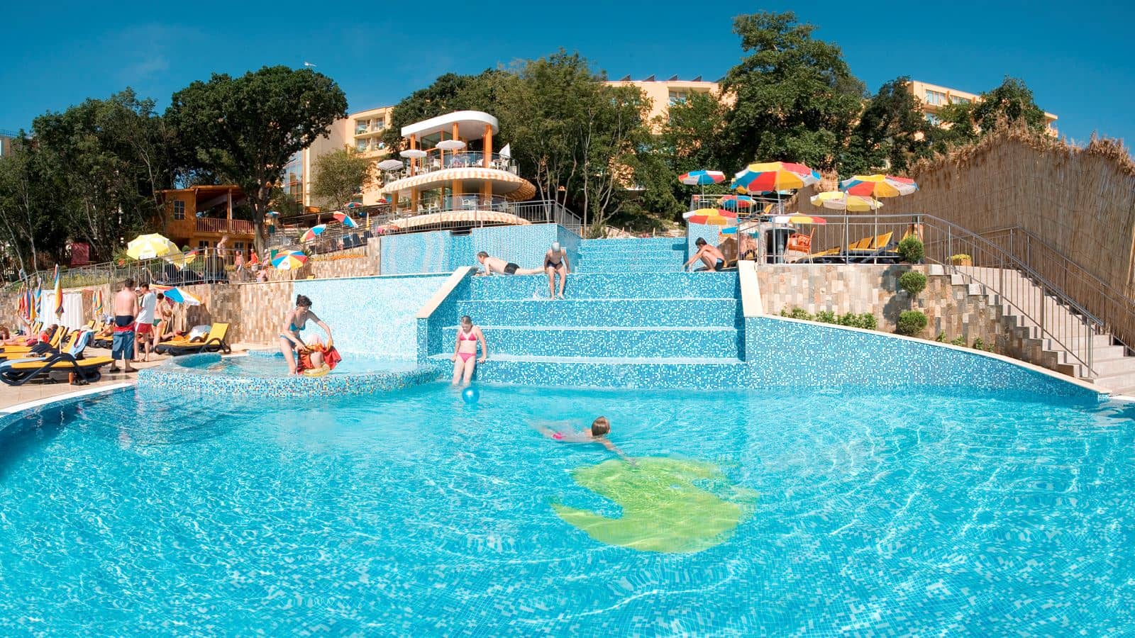 pools-outdoor-pool