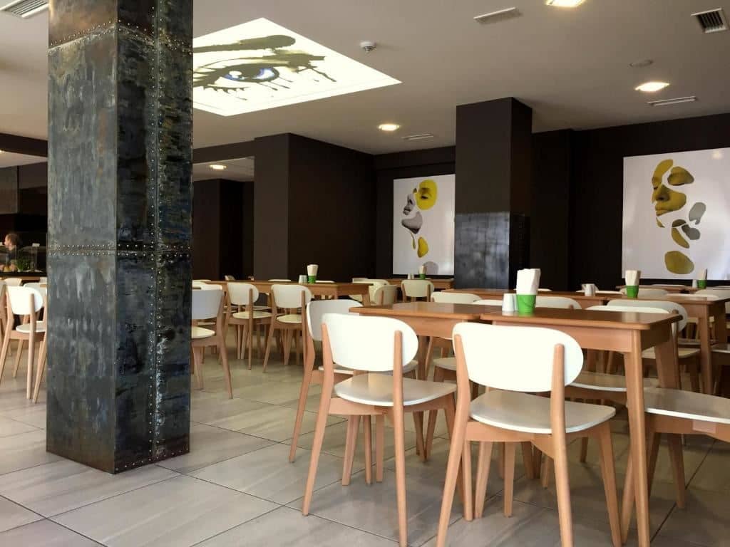 restaurants-restaurants