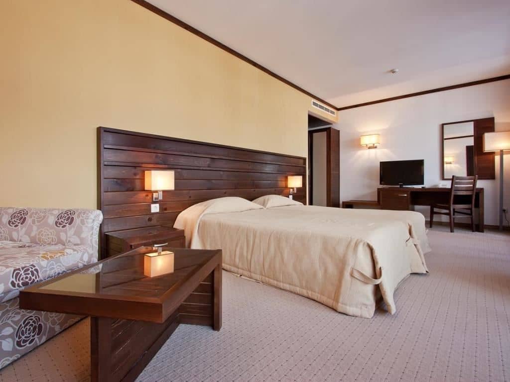 rooms-standard-room