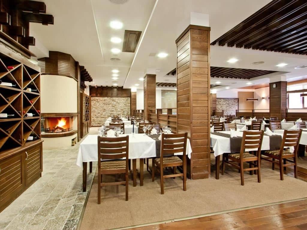 restaurants-restaurant