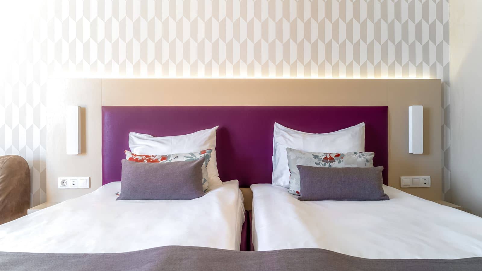 rooms-bed-twin-room