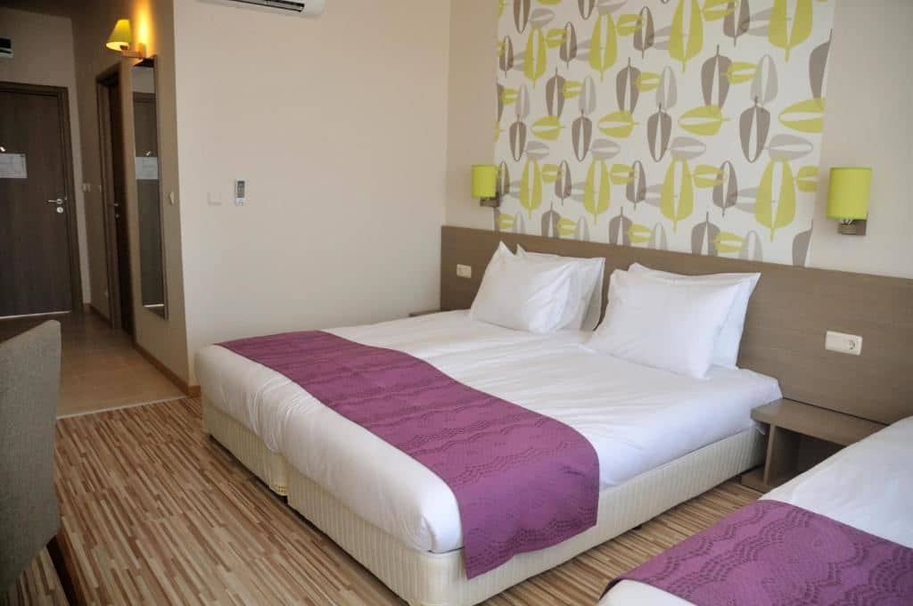 rooms-standard-room-balcony