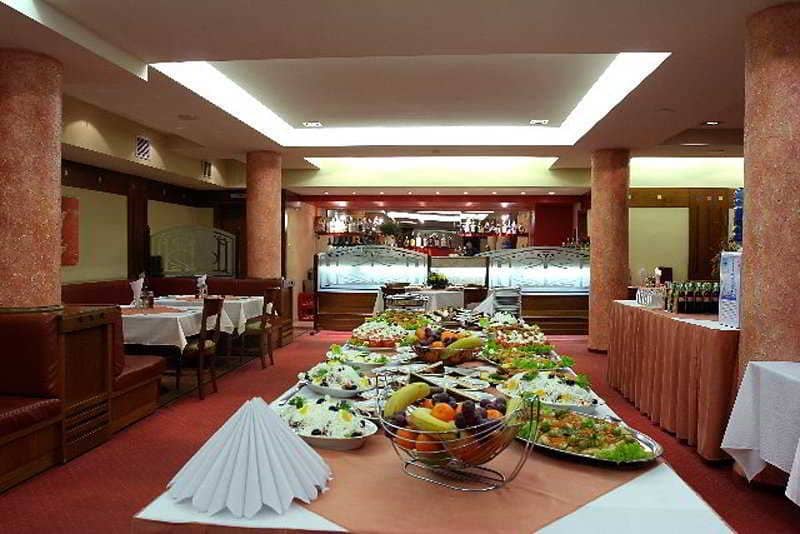 restaurants-restaurants