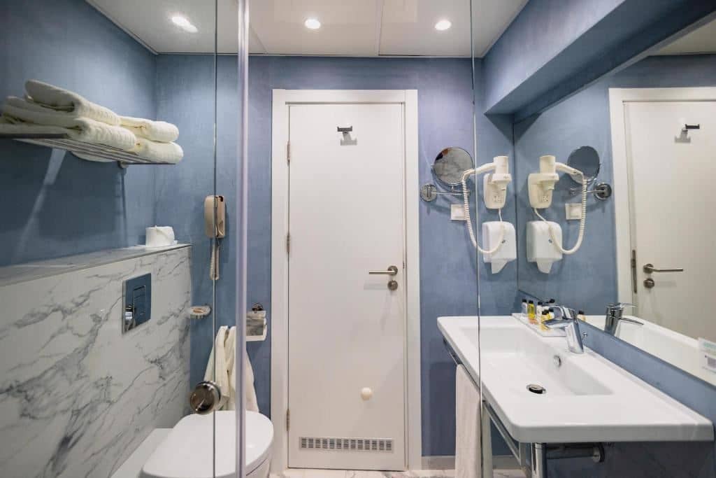 rooms-singleuse-room-without-balconyterrace-economy