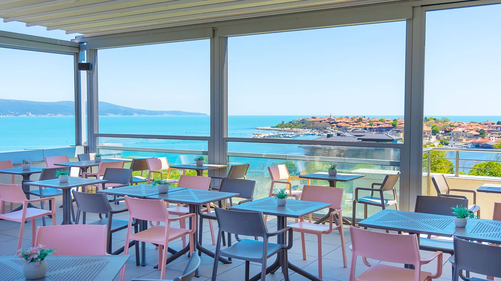 restaurants-vista-del-mar-available-from-1006--1509